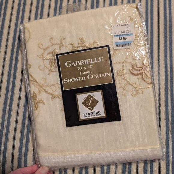 NIP! Lorraine Home Fashions "Gabrielle" Embroidered Shower Curtain - Picture 1 of 6